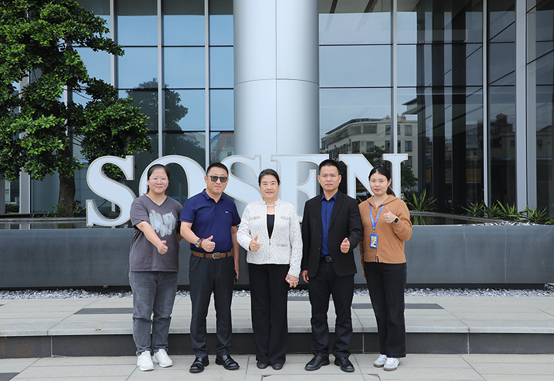 中国照明电器协会辅导光临lewin乐玩官网股份中山工厂领导工作